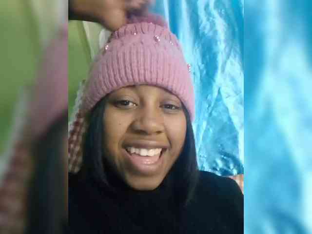 Candis18 webcam