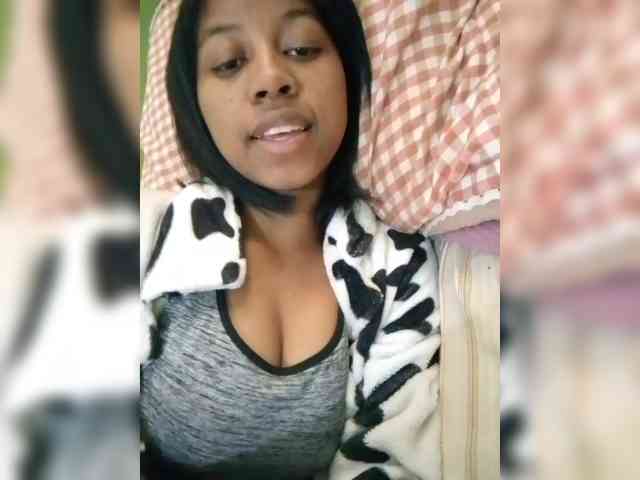 Candis18 webcam