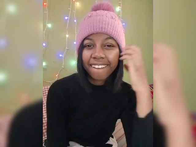 Candis18 webcam