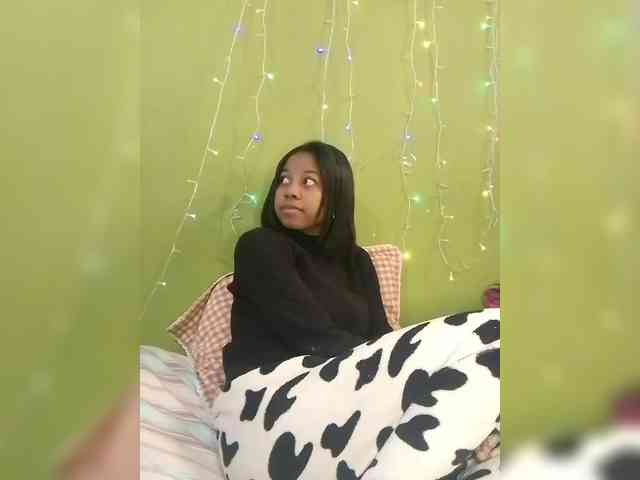 Candis18 webcam