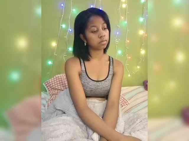 Candis18 webcam