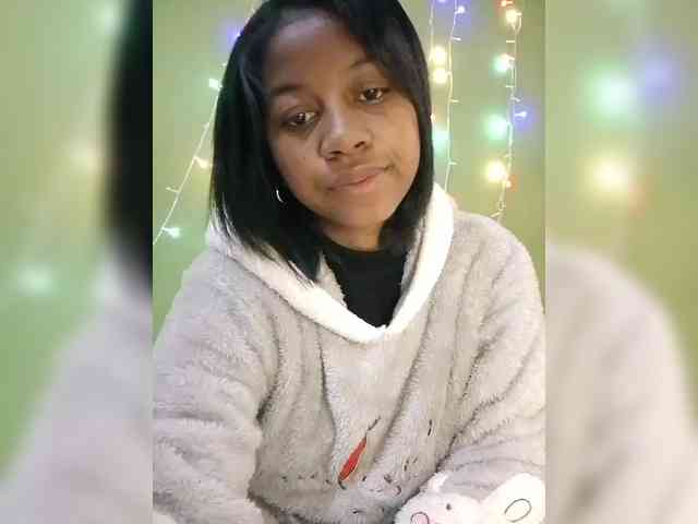 Candis18 webcam