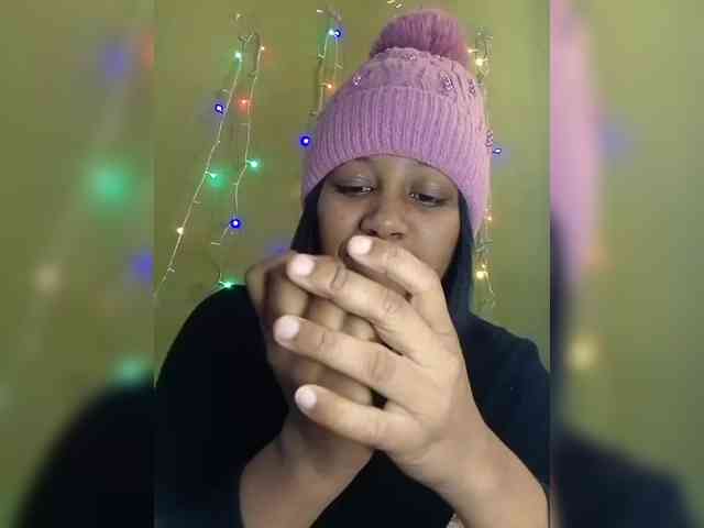 Candis18 webcam