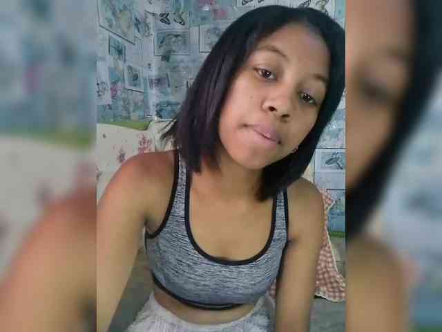 Candis18 webcam