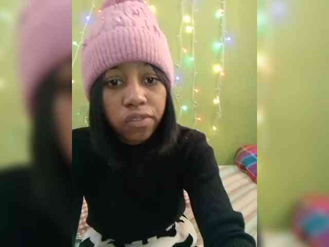 Candis18 webcam