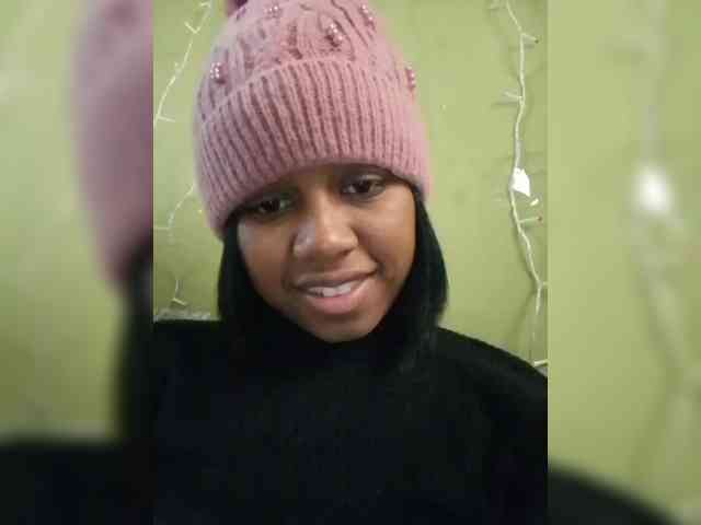 Candis18 webcam