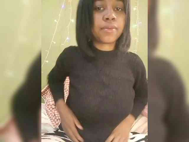 Candis18 webcam