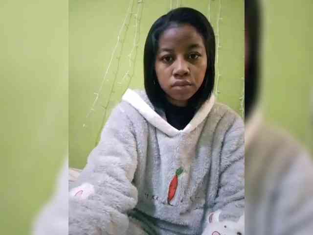 Candis18 webcam