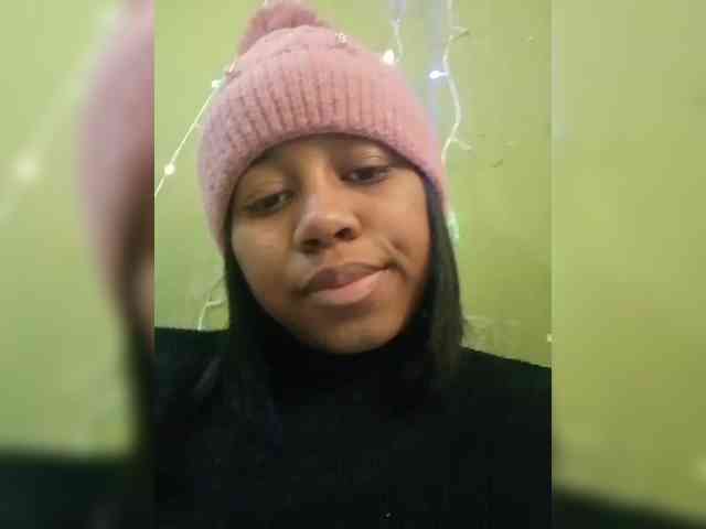 Candis18 webcam