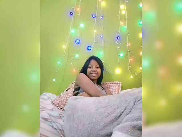 Candis18 webcam