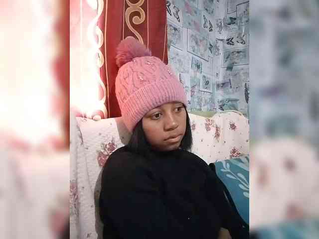 Candis18 webcam