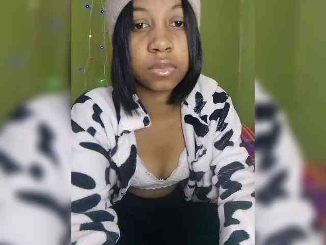 Candis18 webcam