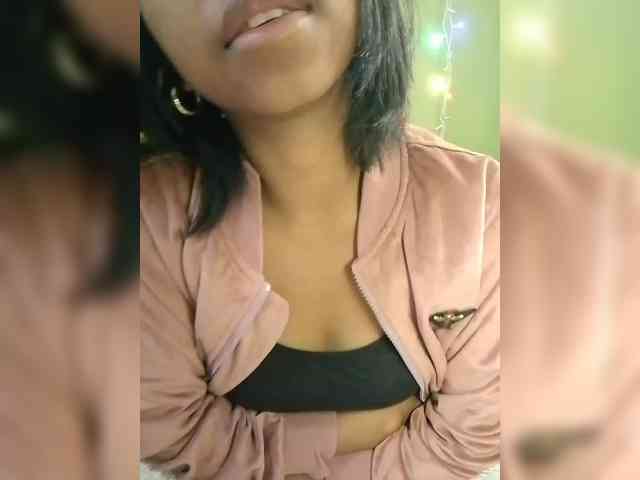 Candis18 webcam