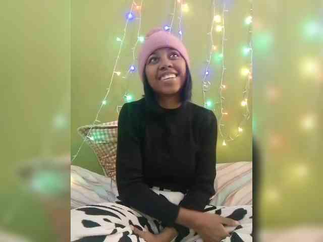 Candis18 webcam