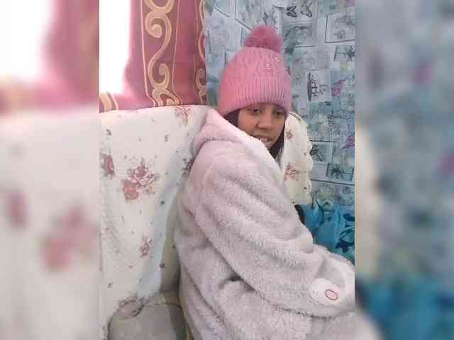 Candis18 webcam