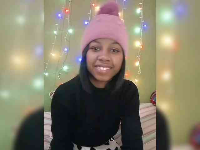 Candis18 webcam