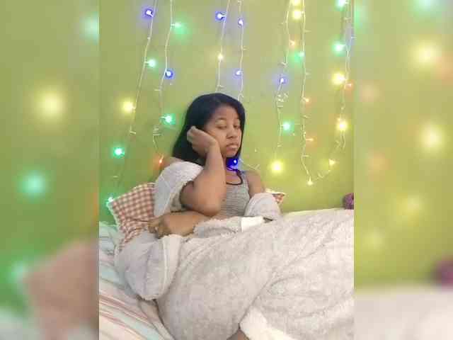 Candis18 webcam