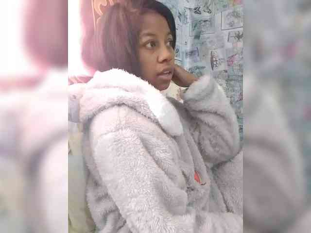 Candis18 webcam