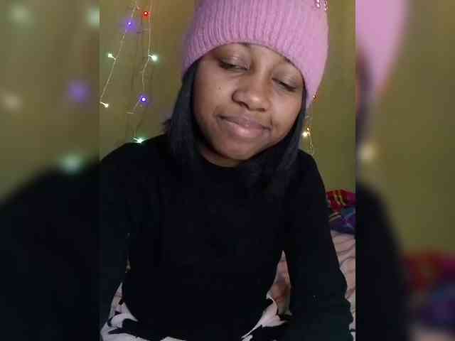 Candis18 webcam