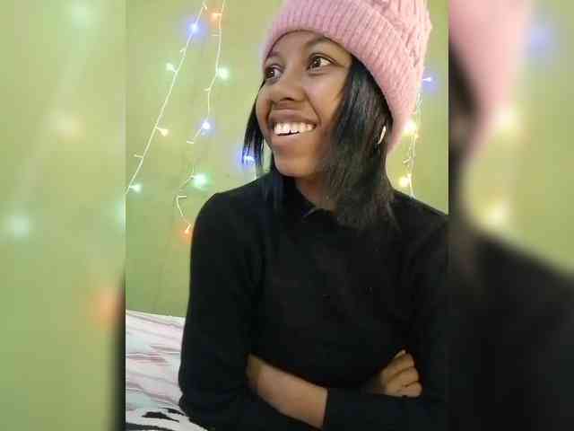 Candis18 webcam