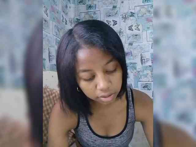 Candis18 webcam