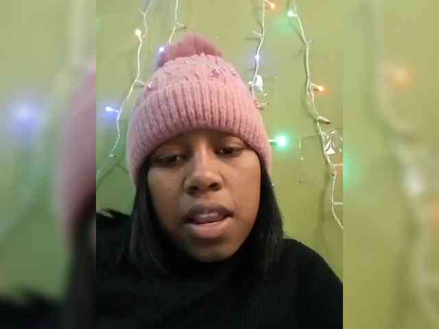 Candis18 webcam
