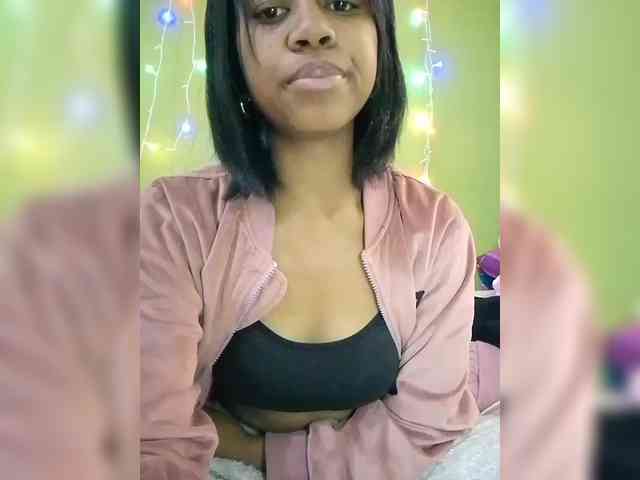 Candis18 webcam