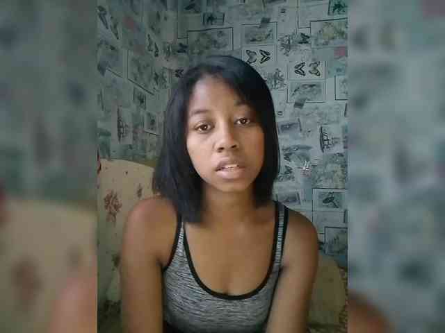 Candis18 webcam