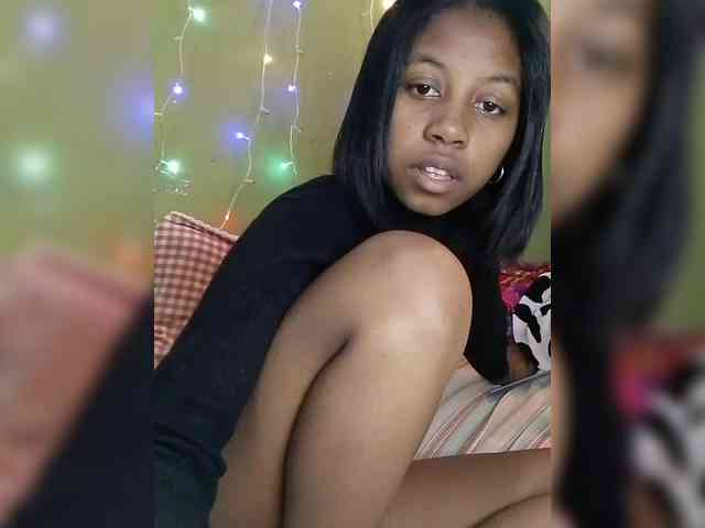 Candis18 webcam