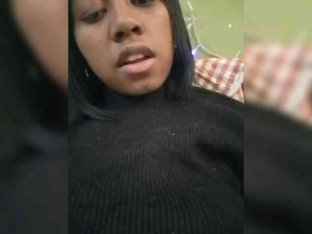 Candis18 webcam