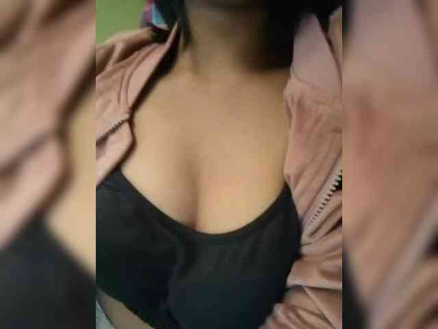 Candis18 webcam