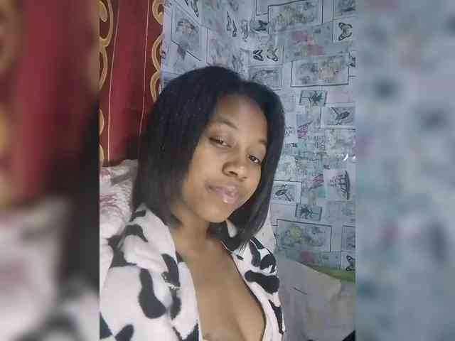 Candis18 webcam
