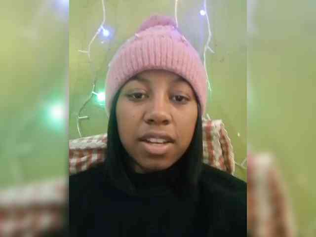 Candis18 webcam