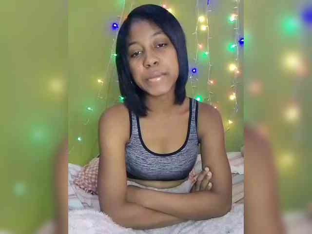 Candis18 webcam