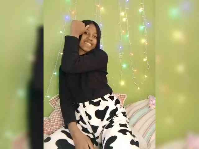 Candis18 webcam