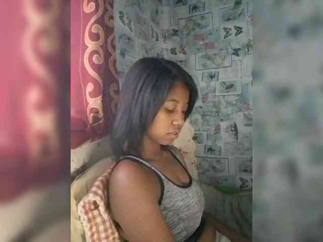 Candis18 webcam