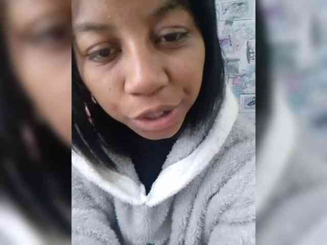 Candis18 webcam