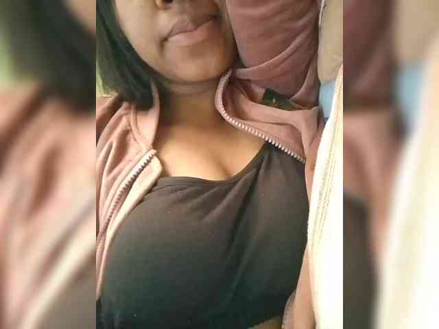 Candis18 webcam