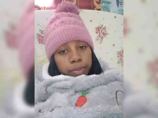 Candis18 webcam