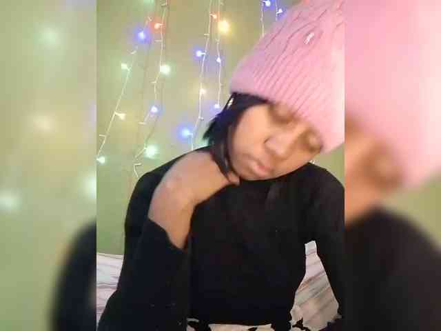 Candis18 webcam