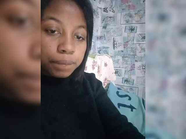 Candis18 webcam