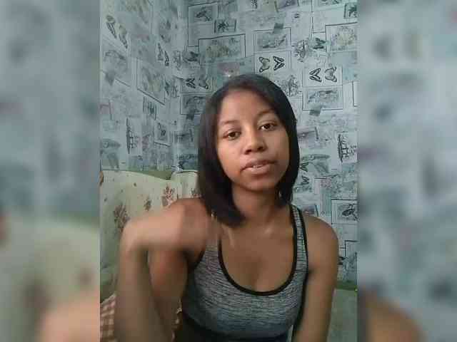 Candis18 webcam