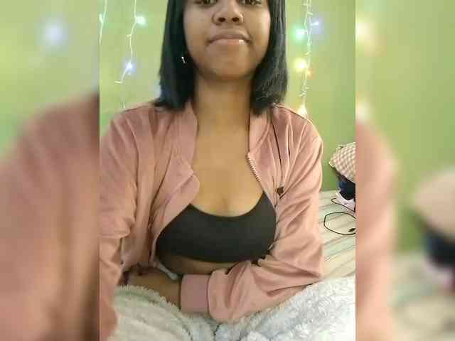 Candis18 webcam