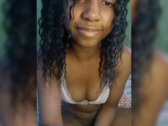 Candis18 webcam