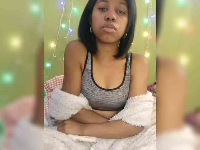 Candis18 webcam