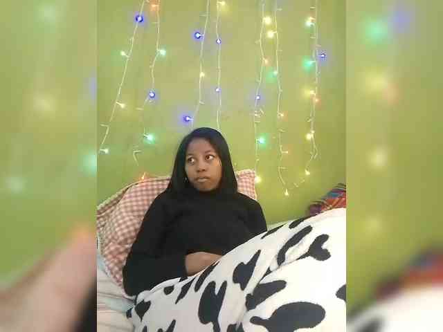 Candis18 webcam