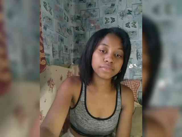 Candis18 webcam