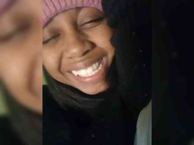 Candis18 webcam