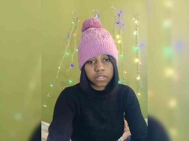 Candis18 webcam