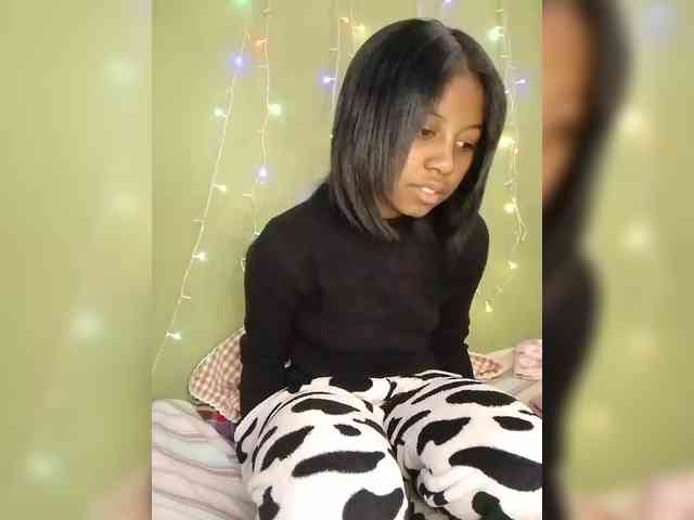 Candis18 webcam